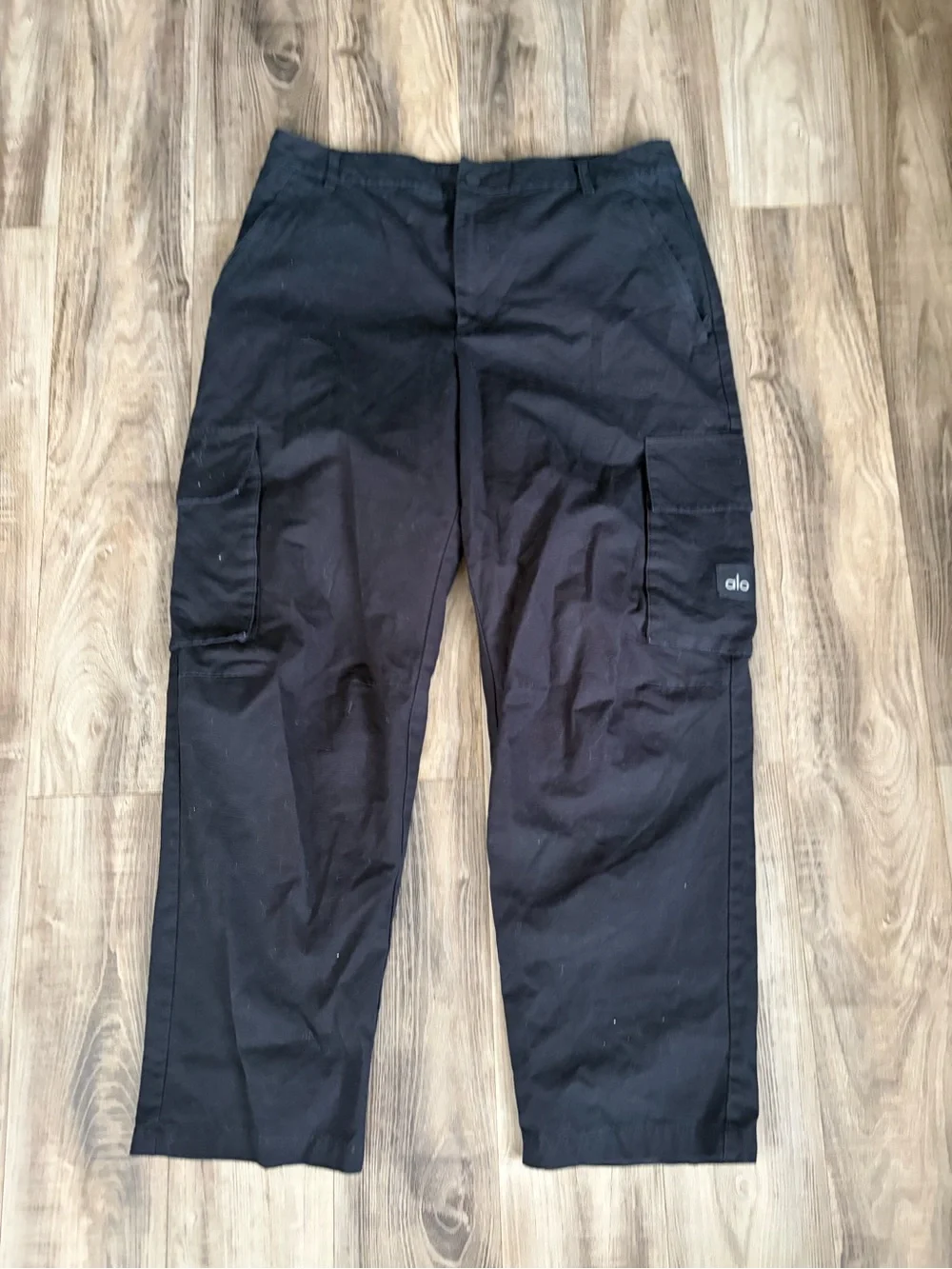 ALO Yoga Men's Cargo Ripstop Trouser Loose Straight Leg Fit